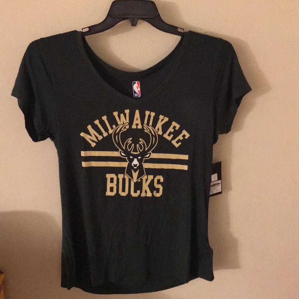 Milwaukee Bucks women's shirt